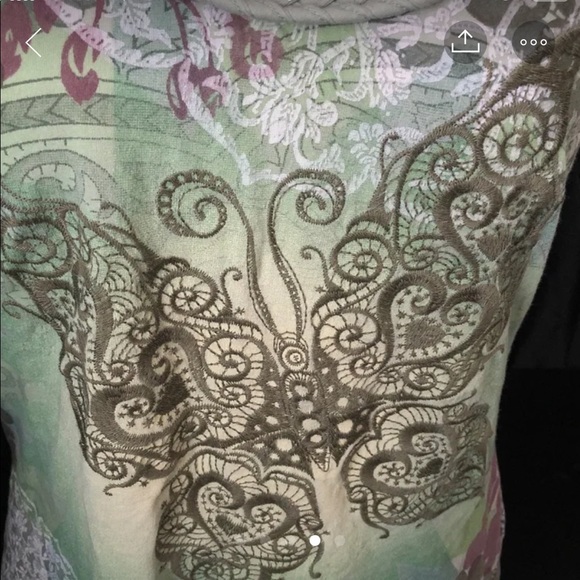 Lucky butterfly blouse - Picture 4 of 5